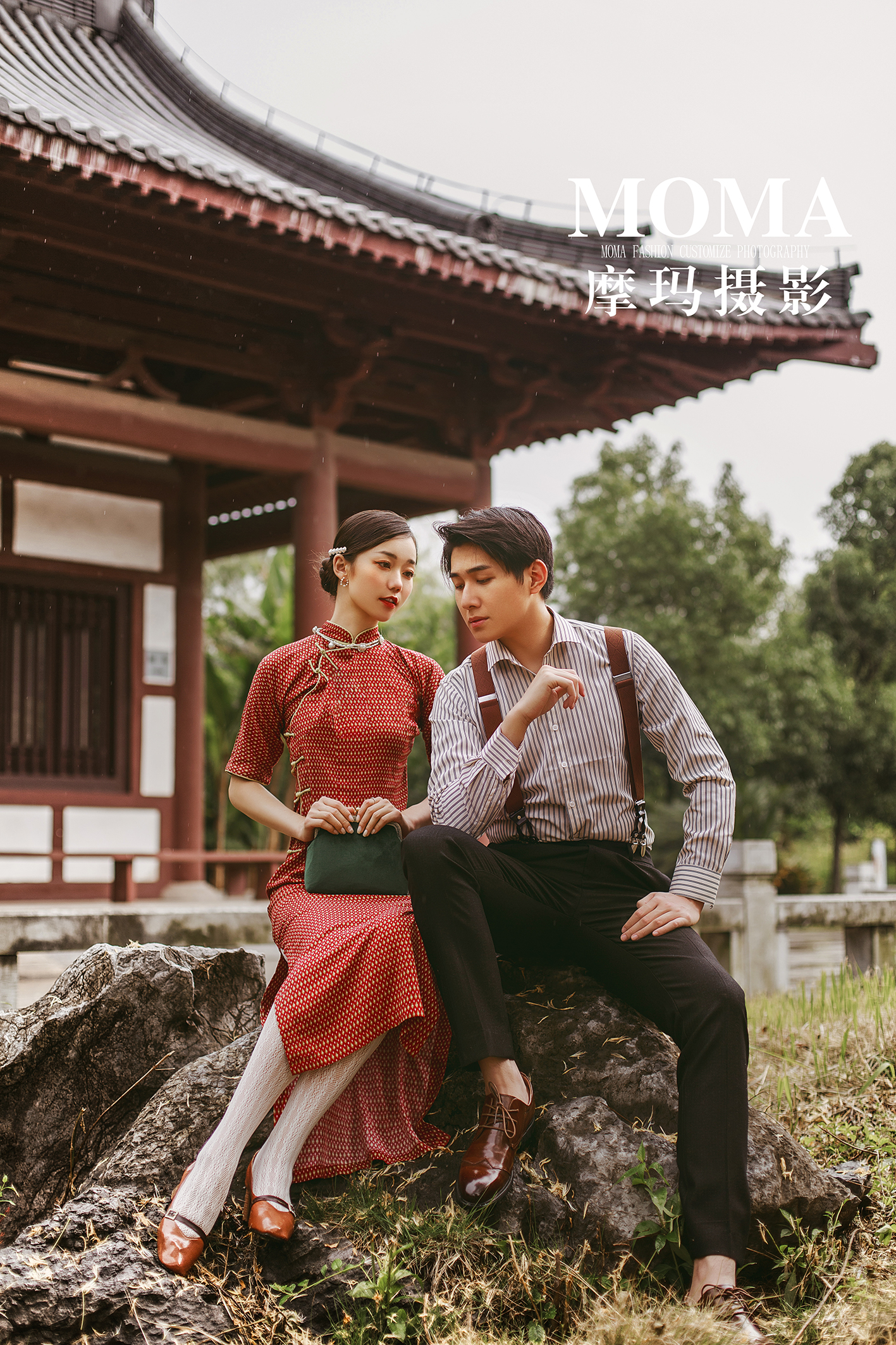 环肩相拥-图片7