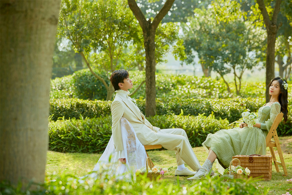 清新草地-图片1