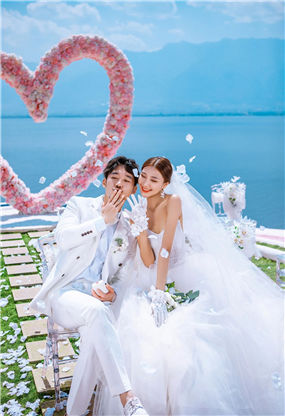 大理--华尔兹基地