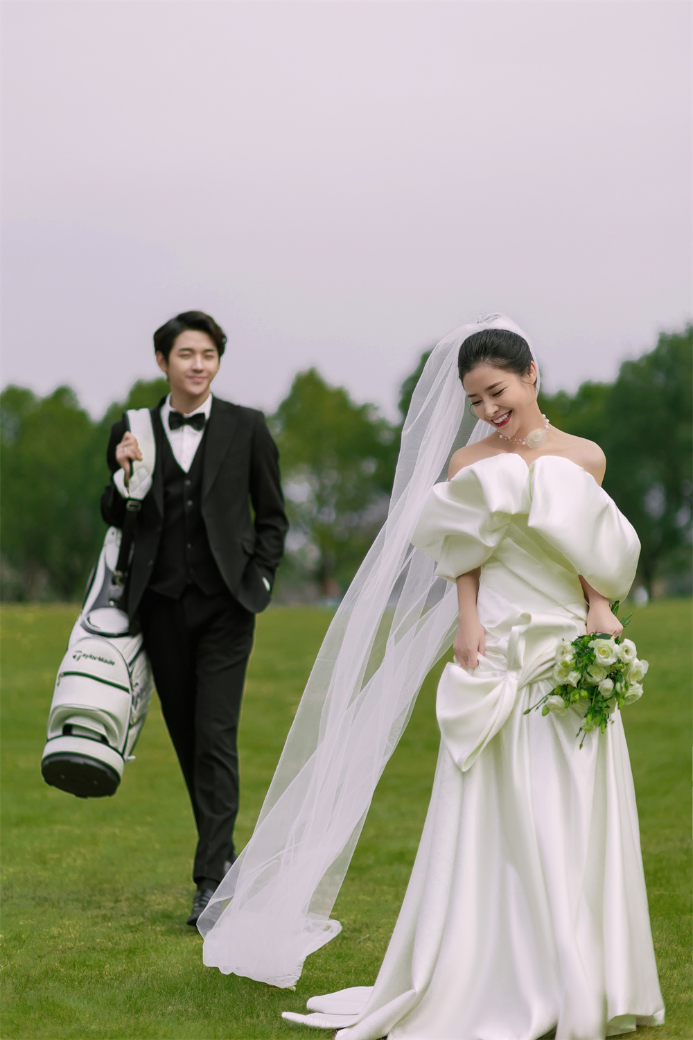 早春草地-图片1