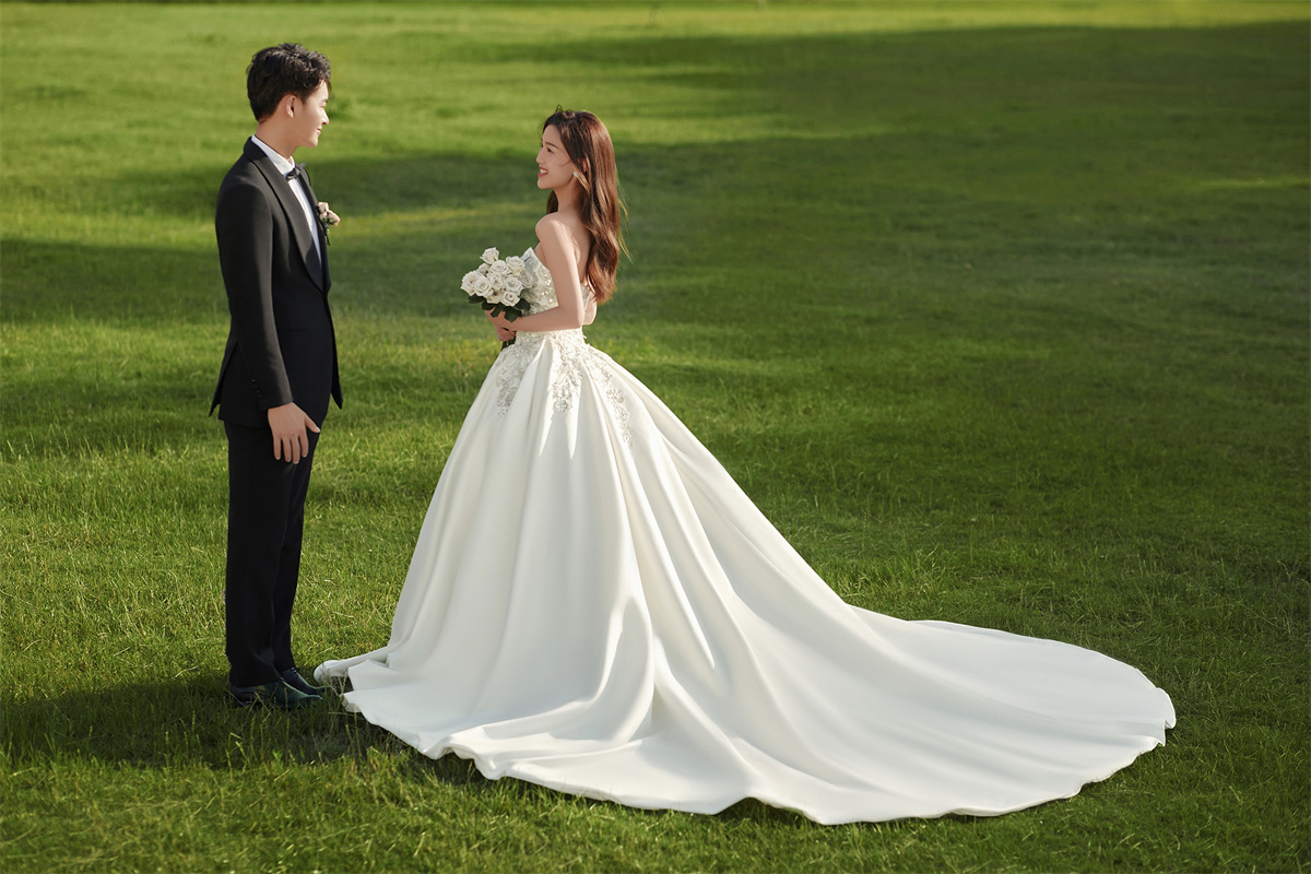 清新草地-图片3