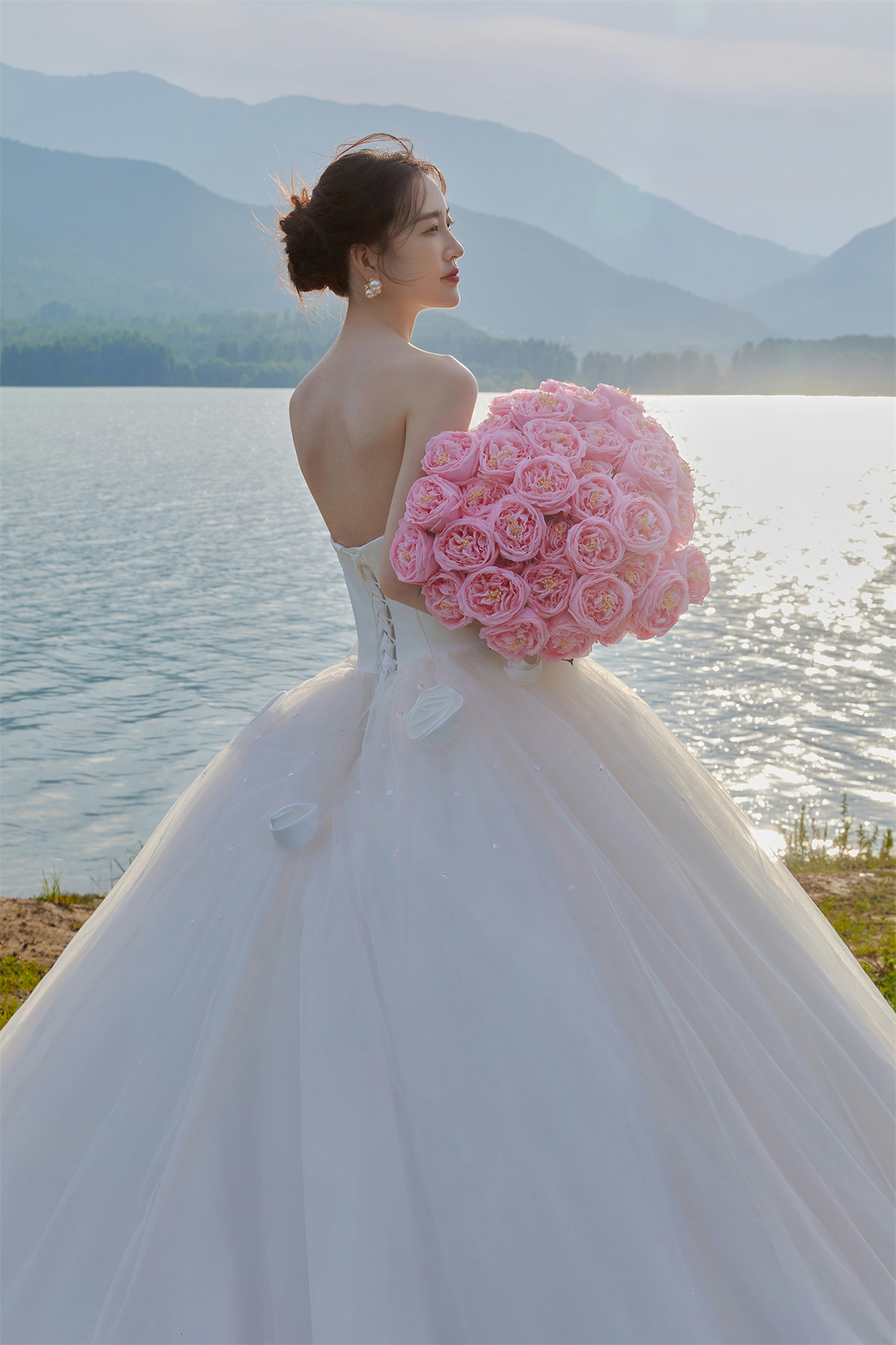 浪漫湖景-图片1