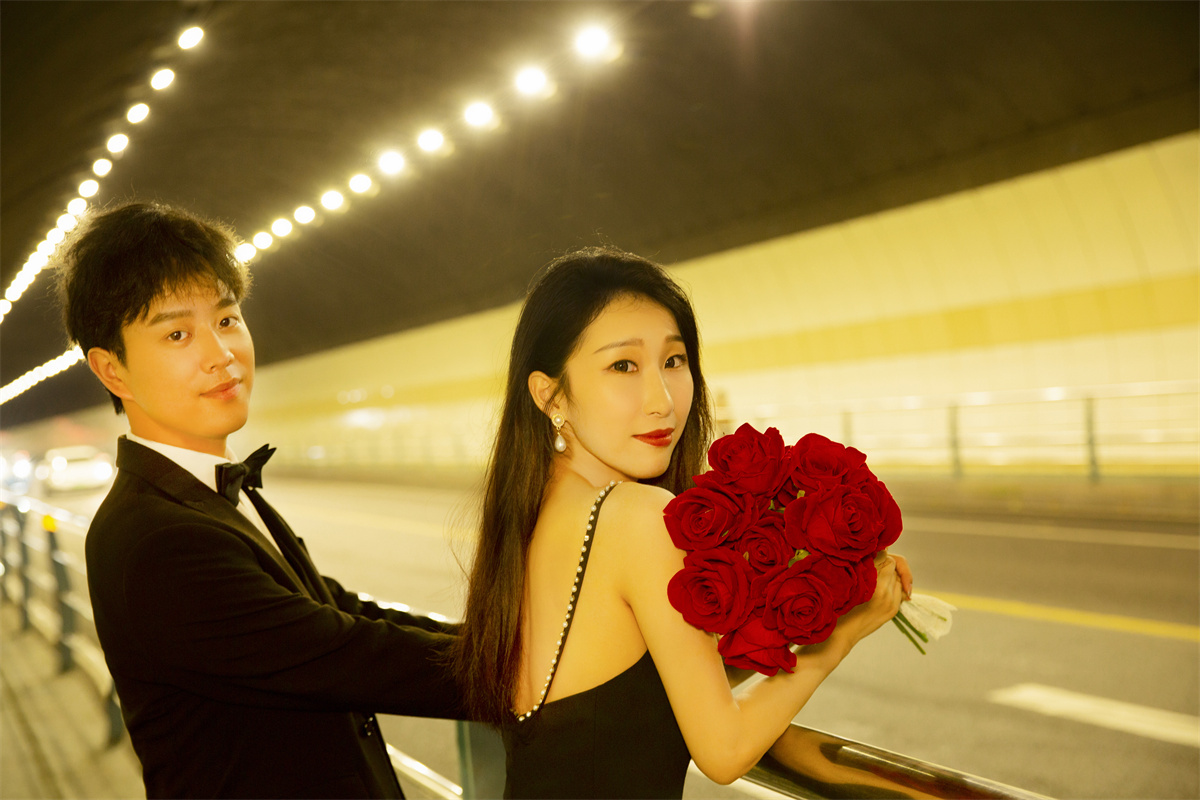 隧道夜景-图片3