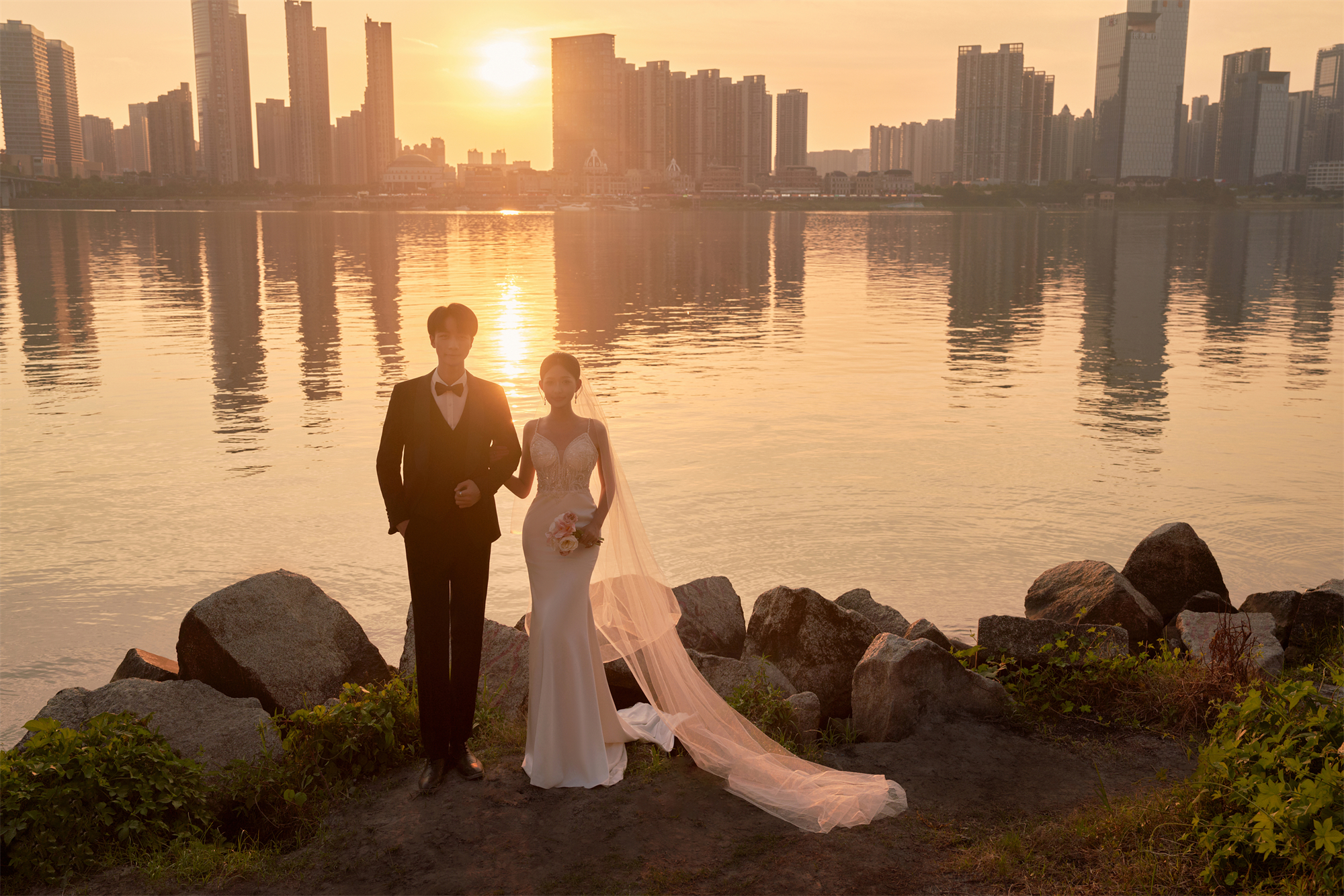 夕阳湖景-图片1